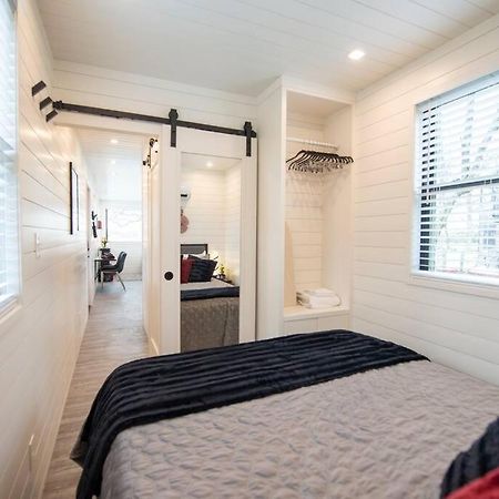The Merlot House-Container Home 12 Min To Magnolia Bellmead Buitenkant foto