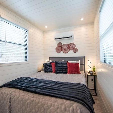 The Merlot House-Container Home 12 Min To Magnolia Bellmead Buitenkant foto