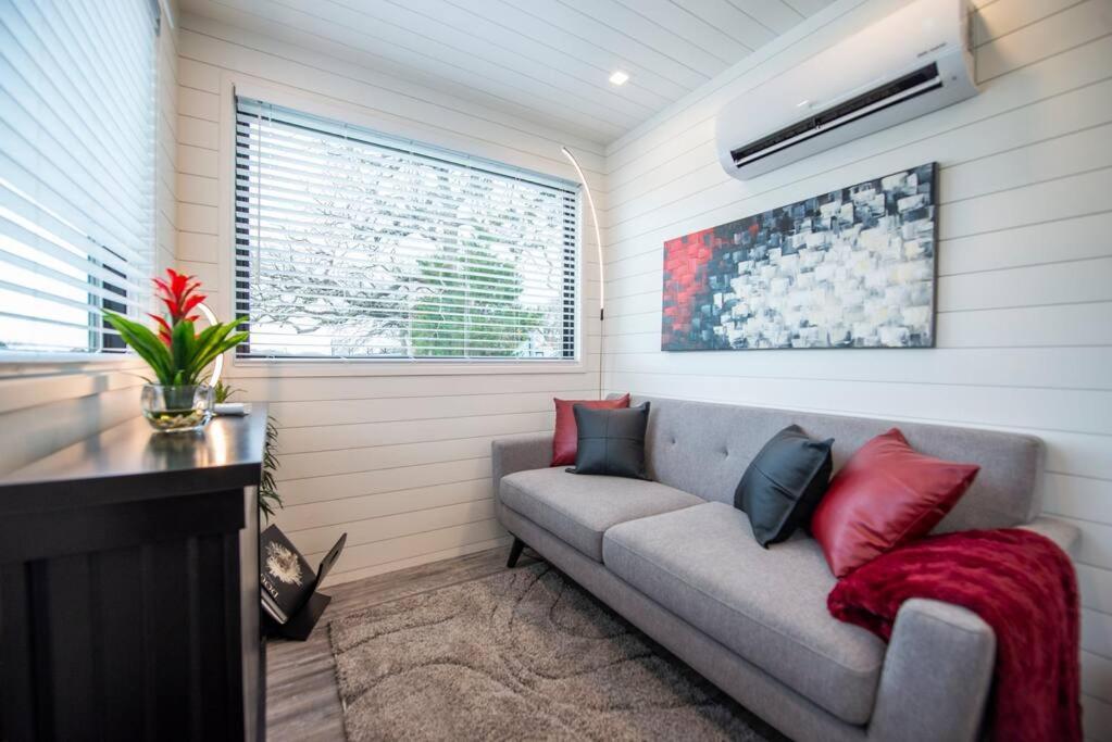 The Merlot House-Container Home 12 Min To Magnolia Bellmead Buitenkant foto